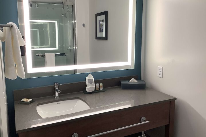 Room 18 of 31