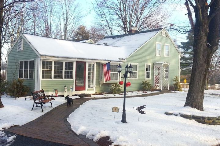 Truman Gillet House Bed & Breakfast