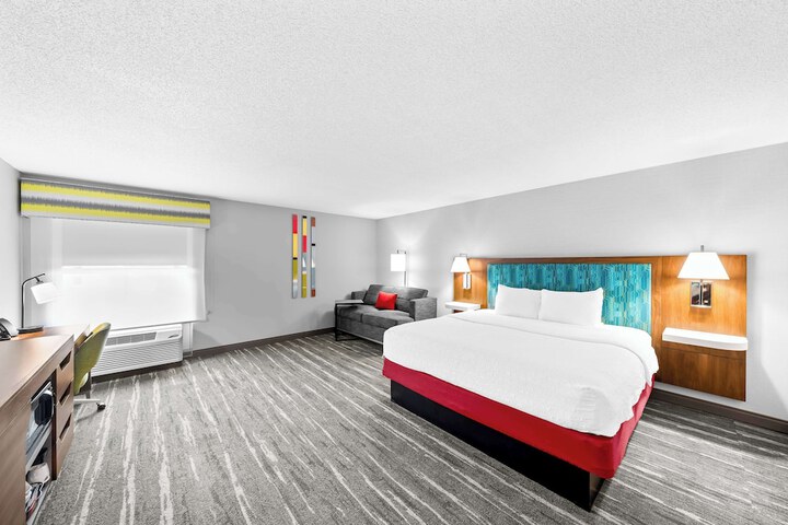 Room 37 of 48