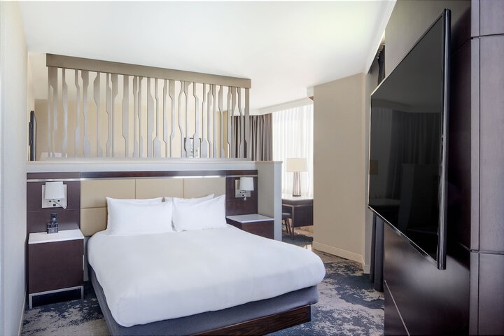 Room 114 of 196