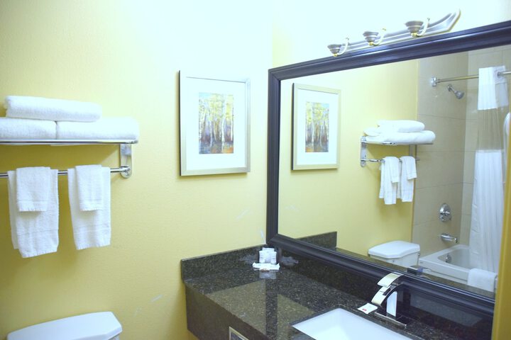 Room 38 of 75