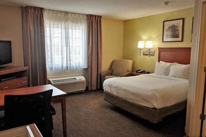 Room 35 of 44