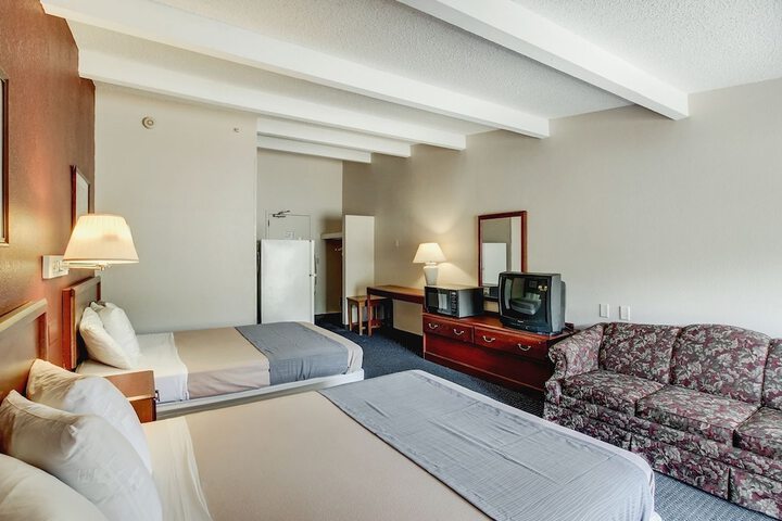 Room 10 of 23