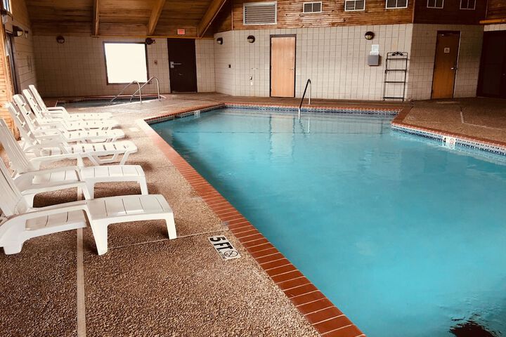 Pool 13 of 64