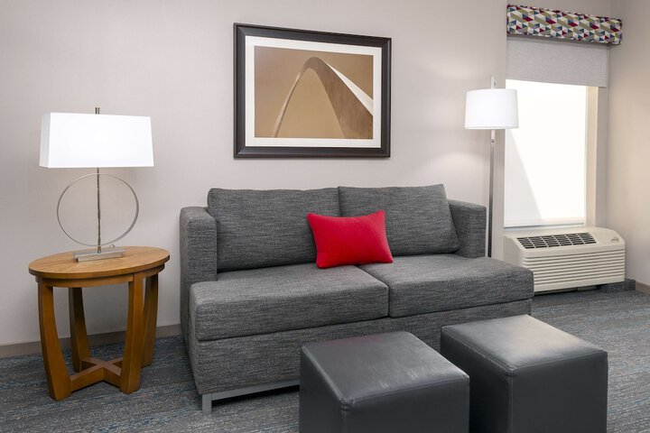 Room 9 of 43