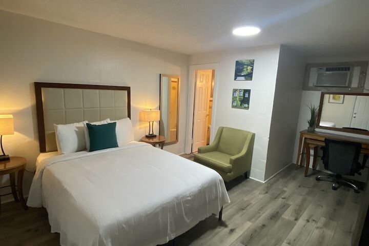 Room 18 of 22