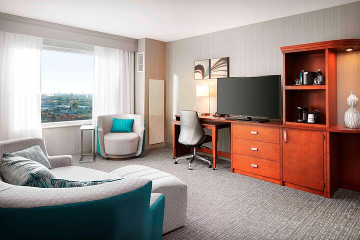 Room 26 of 47