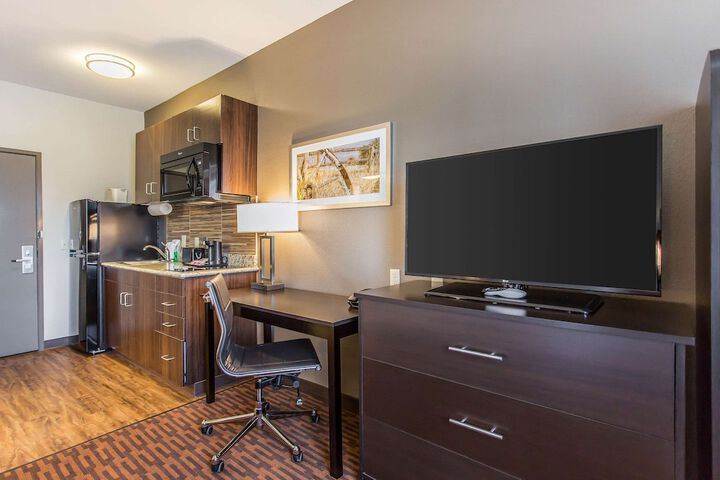 Room 14 of 23