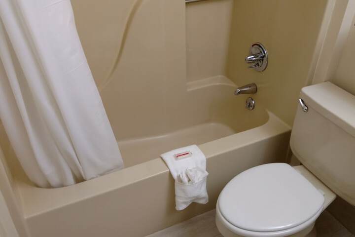 Days Inn by Wyndham Ashland