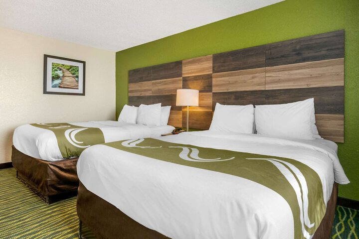 Quality Inn & Suites Leesburg Chain of Lakes