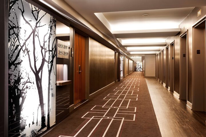 Ballroom/Hall 111 of 124