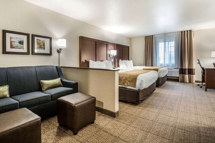 Room 44 of 94