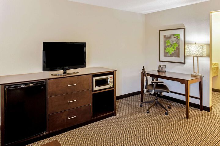 Room 9 of 31