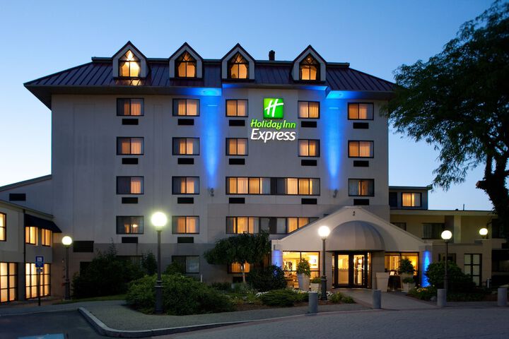 Hotel 5 of 36