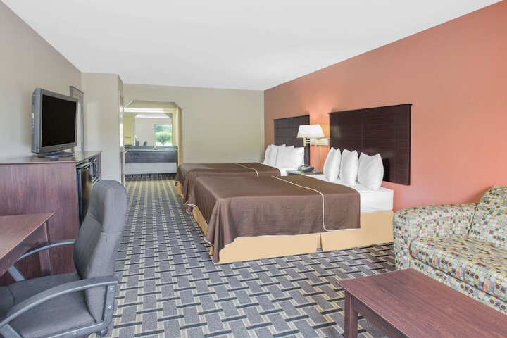 Room 14 of 35