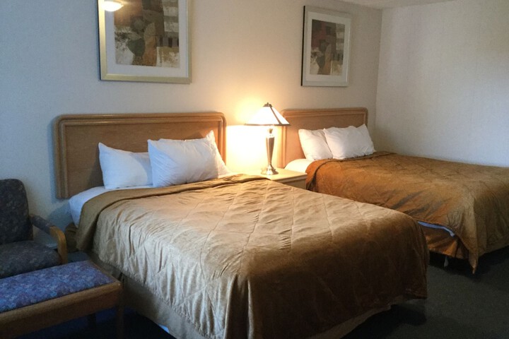 Room 11 of 24