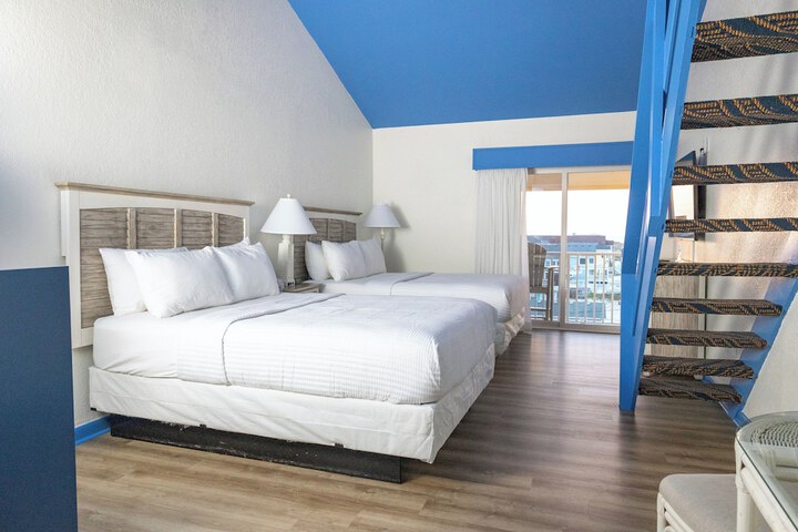 Surf Side Hotel