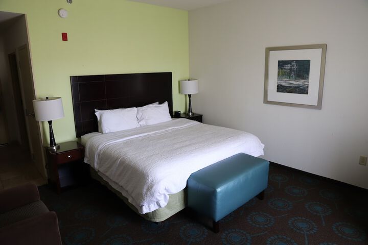 Room 25 of 52