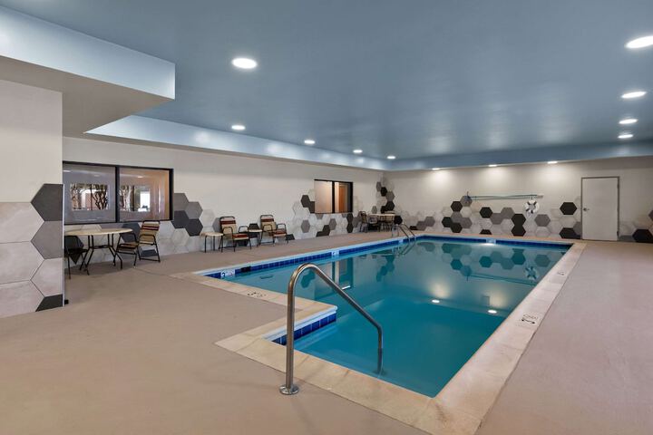 Pool 7 of 34