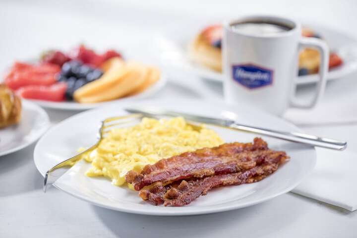 Breakfast/Coffee Service 27 of 32