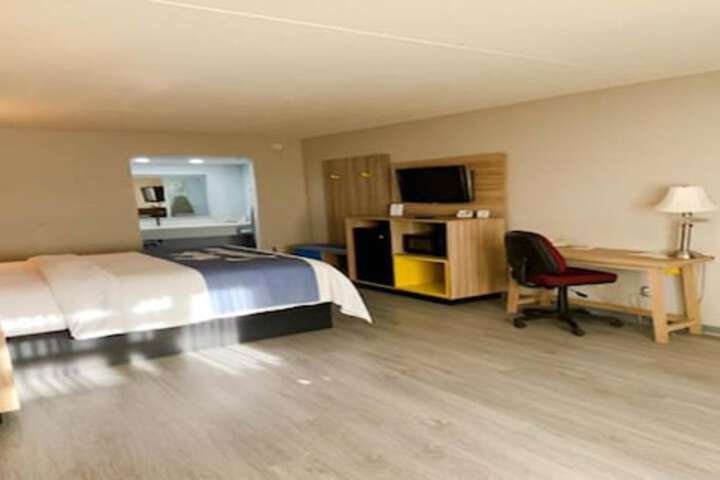 Days Inn by Wyndham Salina South