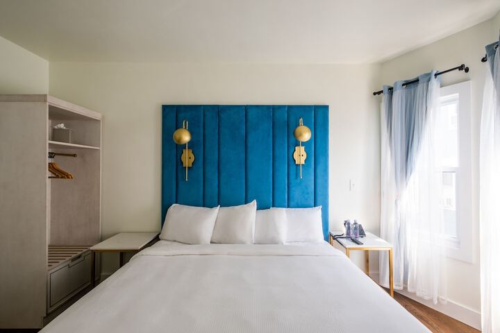 Room 60 of 72