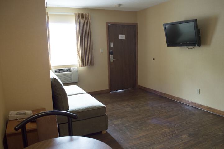 Room 11 of 31