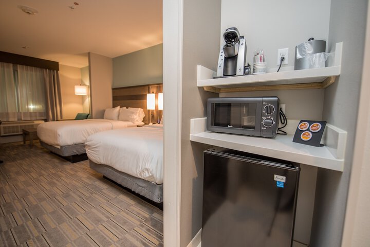 Room 35 of 115
