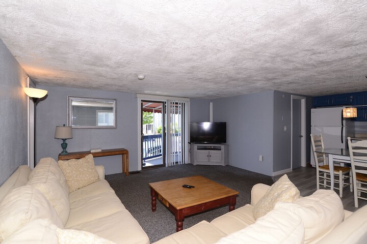Room 21 of 48