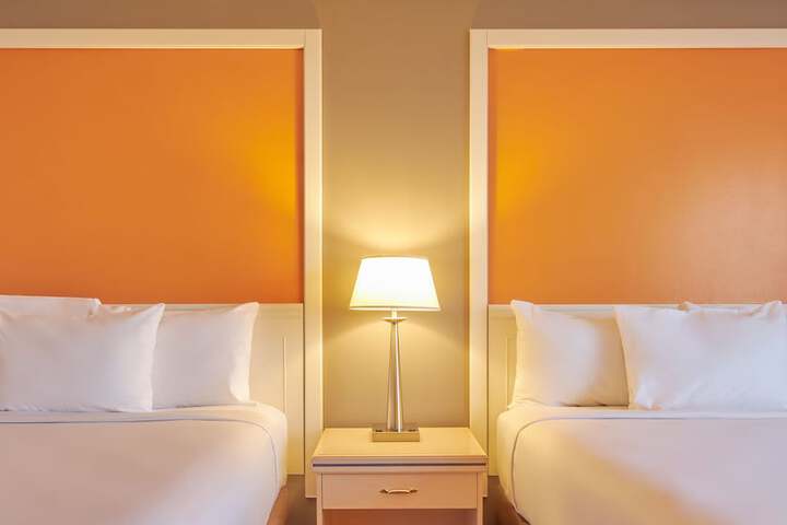 Room 80 of 128