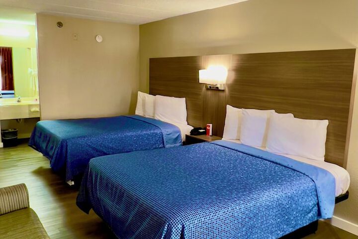 Econo Lodge Willowbrook