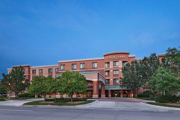Courtyard Marriott Aksarben Village
