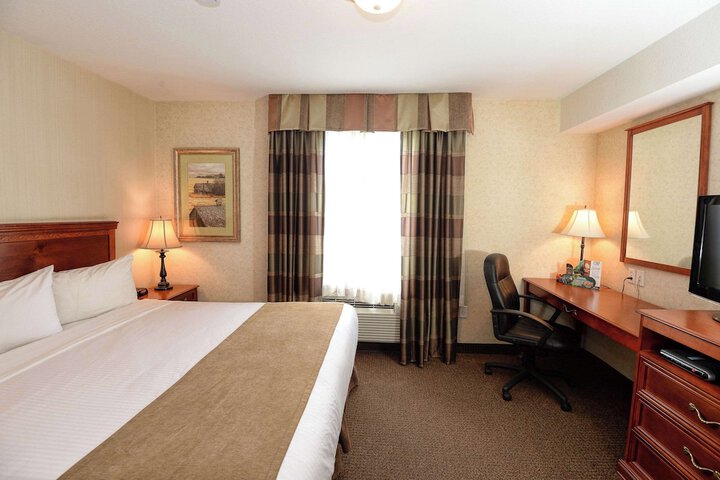 Room 36 of 65