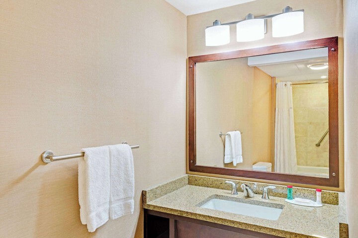 Ramada by Wyndham Seekonk Providence Area