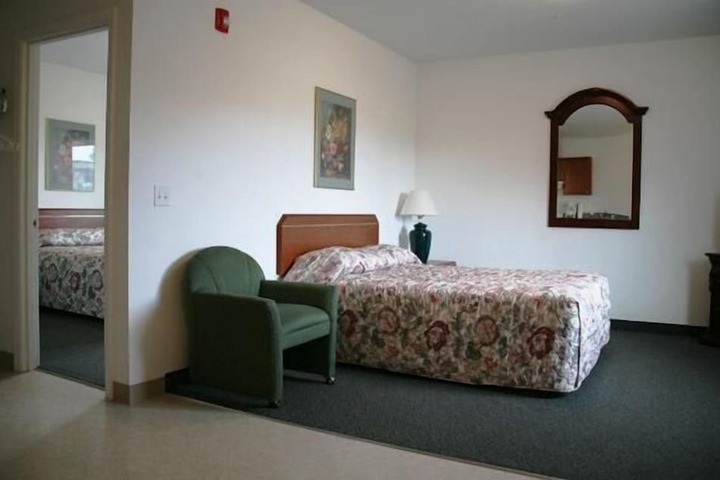 Room 14 of 27