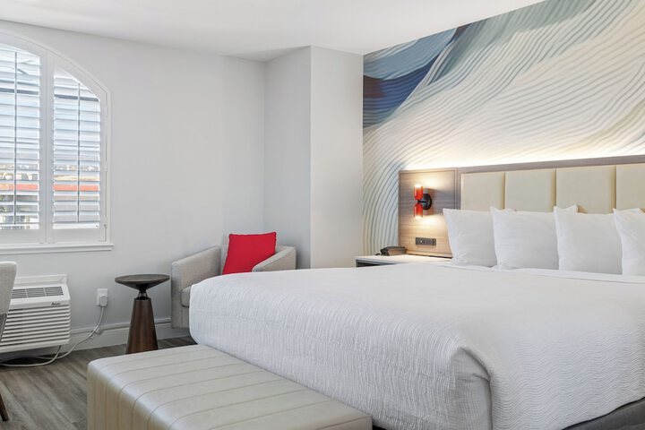 Hotel Skye SFO