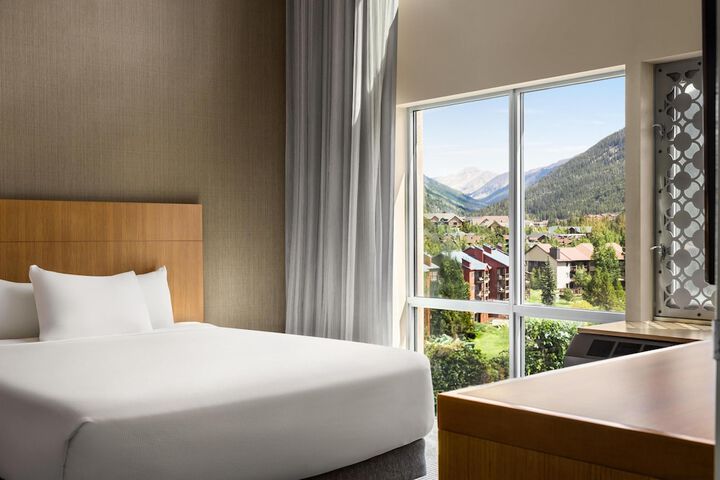 Hyatt Place Keystone / Dillon