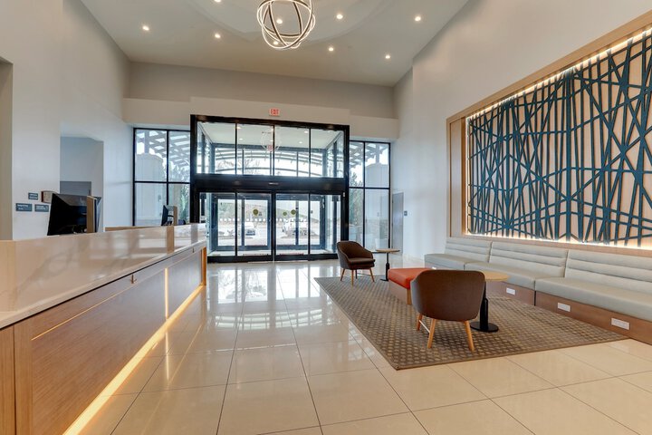 Hotel 2 of 73