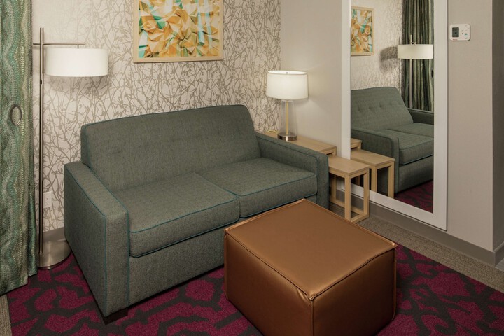 Room 25 of 40