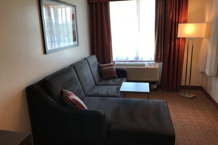 Room 26 of 61