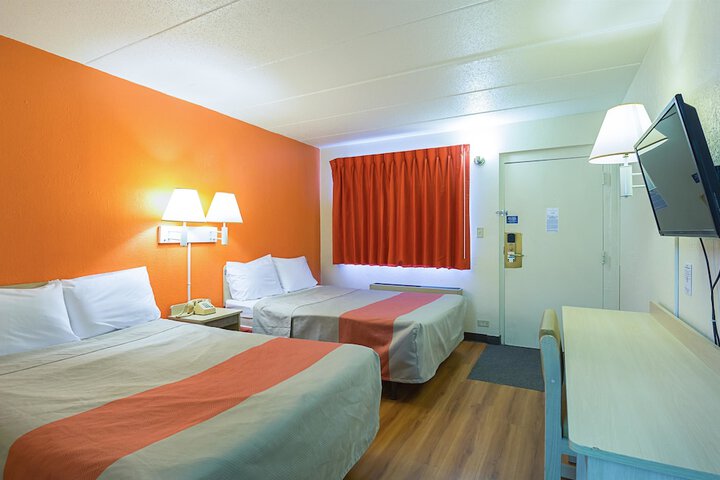 Room 31 of 49