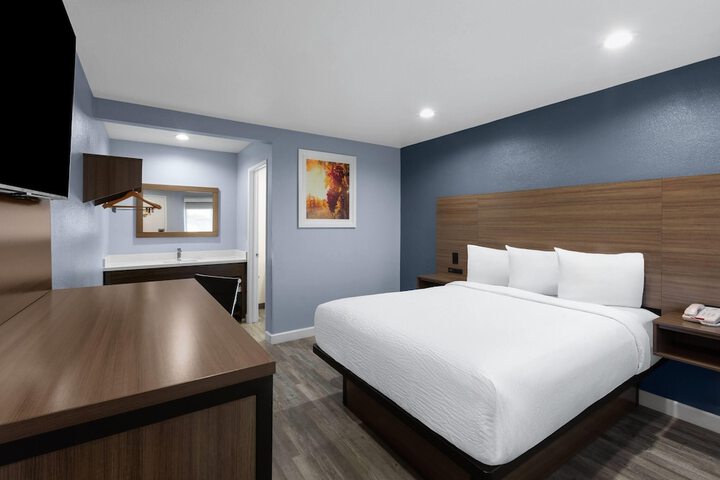 Days Inn by Wyndham Arroyo Grande / Pismo Beach