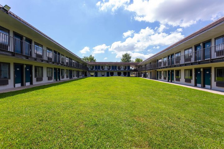 Hotel 3 of 34