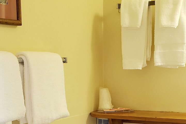Room 17 of 44