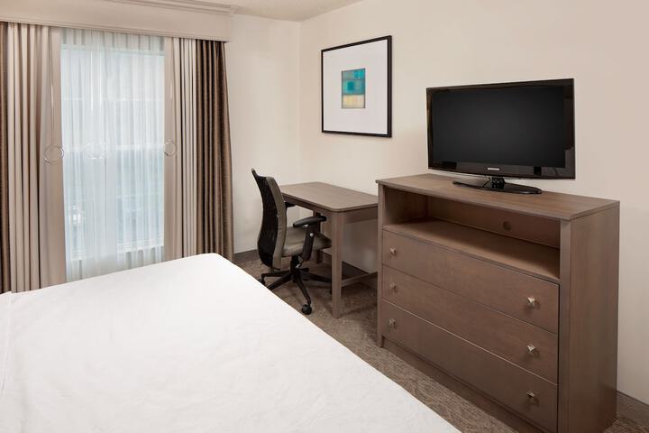Room 7 of 25