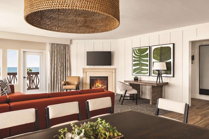 Room 33 of 110