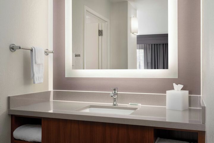 Courtyard by Marriott Atlanta Buford Mall of Georgia