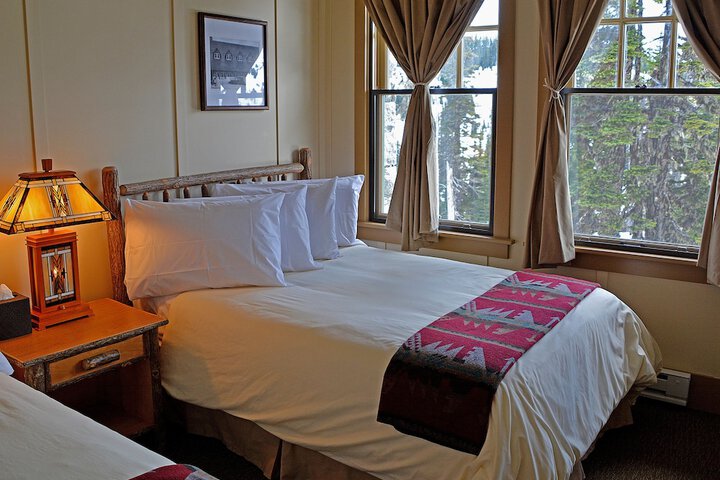 Paradise Inn