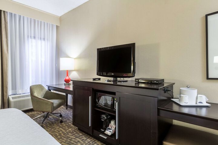 Hampton Inn Jackson / Pearl-International Airport