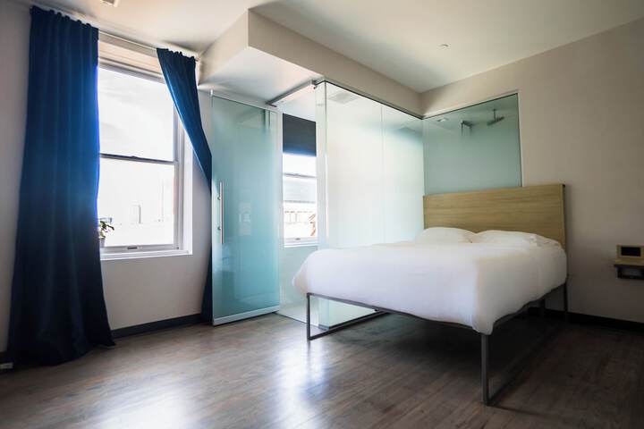 Room 47 of 72
